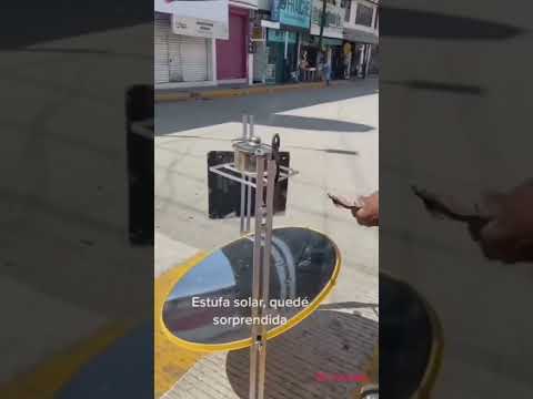 إشعال النار عن طريق عكس أشعة الشمس