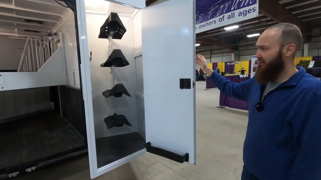 Discover the High-End Features of the 3 Horse Slant Load Gooseneck