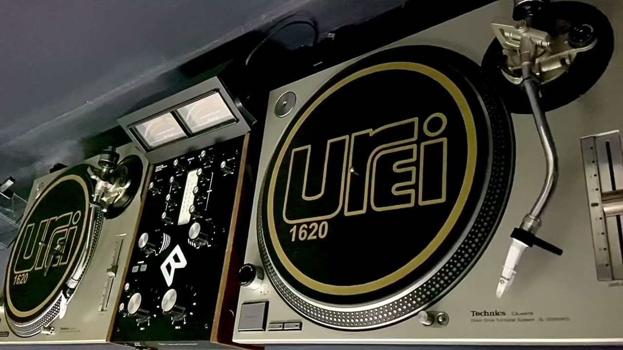 Technics sl 1200 mk2 / custom rotary mixer