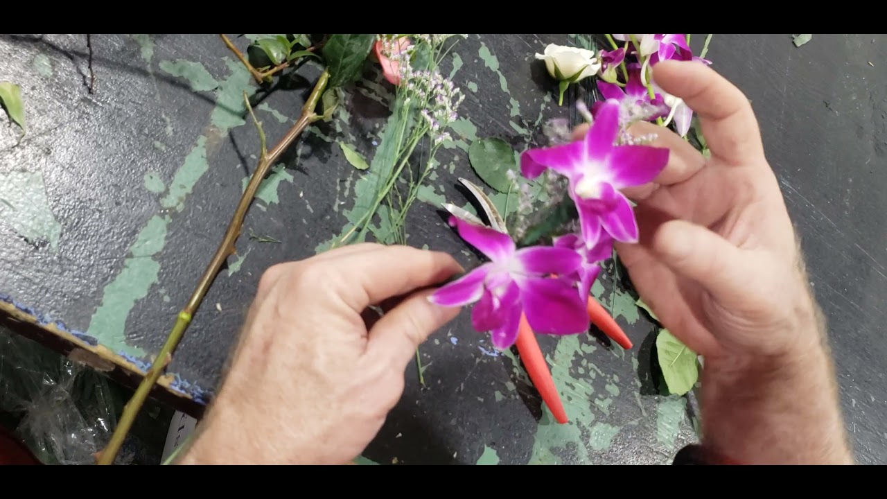 Corsages with Michael Gaffney.  quick lesson