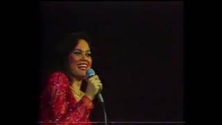 Nazan Şoray - Sana Merhaba Dedim - 1976 Almanya Konseri Resimi