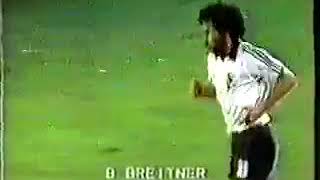 Paul Breitner (Alemanhã Ocidental) - 23/09/1981 - Alemanhã Ocidental 7x1 Finlândia - 2 gols