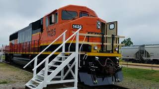 Tour of BNSF 1425 SD60M Galesburg Illinois 6-22-18