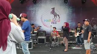 Deen Assalammomen Nissa Sabyan Duet Bareng Bupati Lumajang