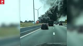 Vrachtwagen Vat Vuur Bij Botsing Op E19 In Meer