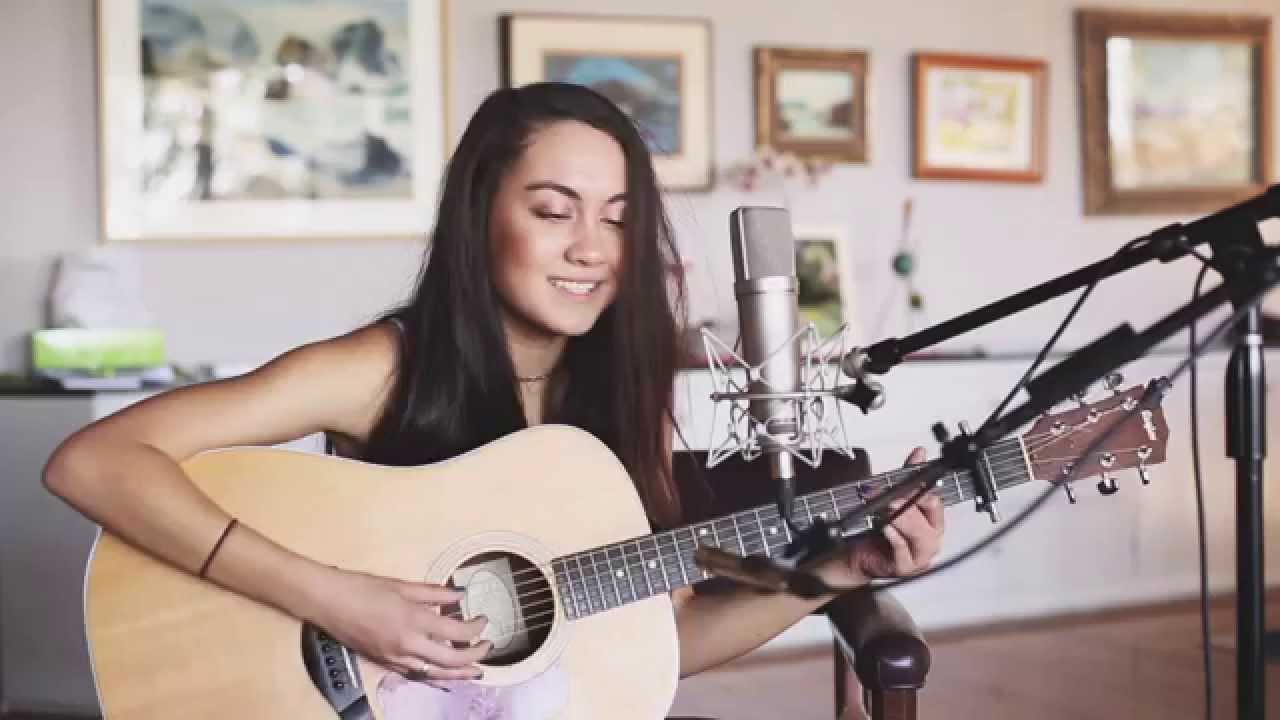 Meg DeLacy -  Banks "Warm Water" LIVE