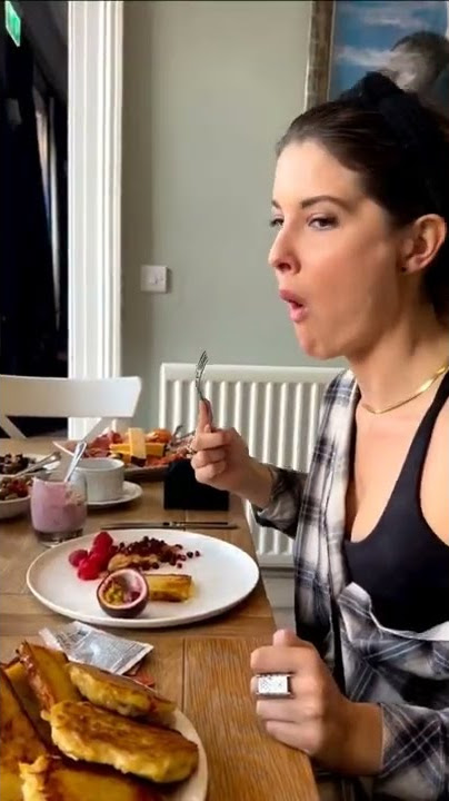 I make funny videos #AmandaCerny #sexy #tiktok #funny # viral #Shorts