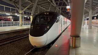 428次自強號(藍3000)屏東站2A月台開車(交會3241次區間車(EMU800)、156次自強號2B月台待發情形(12車附掛PPM兩鐵車廂))