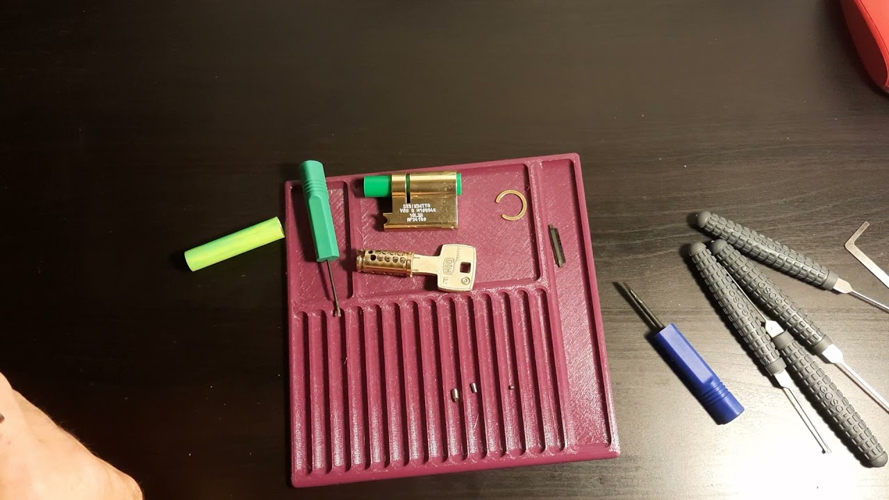 Dom iX Saturn Picking and Gutting