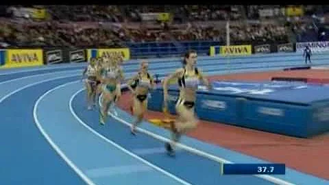 Jenny Meadows runs superb 800m at Aviva Indoor Bir...