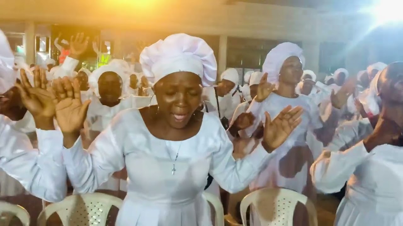 Powerful celestial worship and praise by Minister Harjovy at Beracah 2022