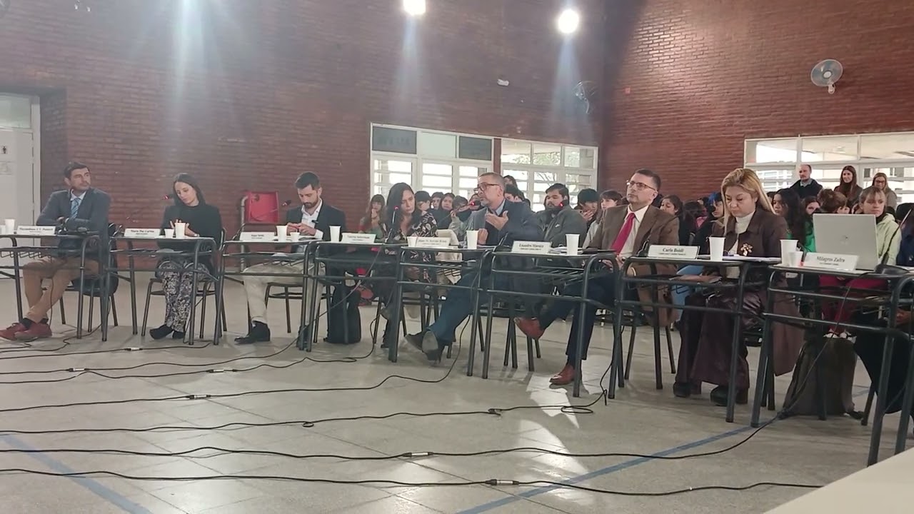 Discusiones sobre la comisión de salud animal en la sesión del Concejo