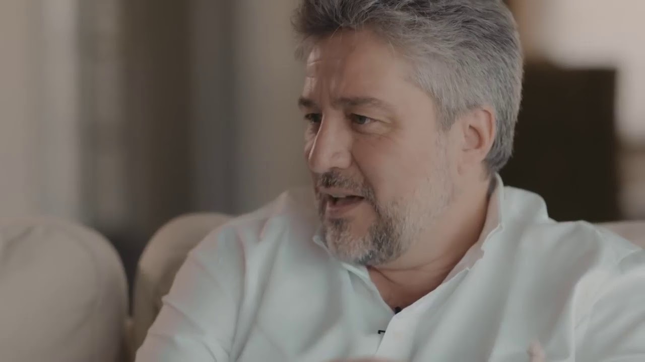 LA ACTITUD EN EQUIPOS DE ALTO RENDIMIENTO ÁLEX ROVIRA - YouTube