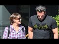 Ben Affleck Rocks Team Batfleck Shirt?! Batman v Superman Producer Speaks!