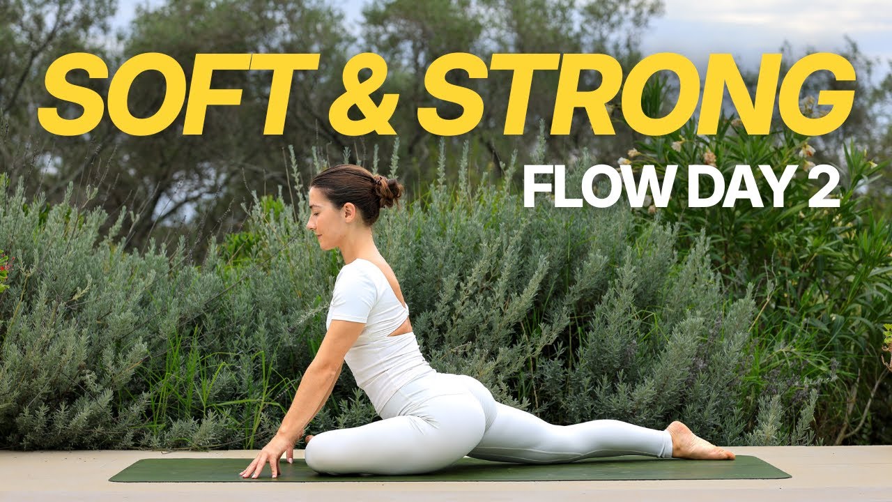 Мягкая и сильная йога-последовательность | 30 мин | День 2, челлендж по йоге