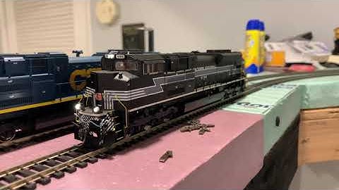 Athearn Genesis Norfolk Southern #1066 NYC Heritage Unit Custom LED/ESU Loksound V5 install Demo