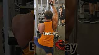 리버스 그립 싱글암 다운. #보디빌딩 #motivation #bodybuilding #토론토 #backworkout #등운동