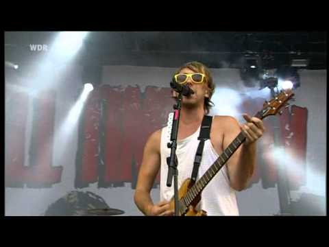 all time low - damned if i do ya (live at area4 2010, with interwiew)