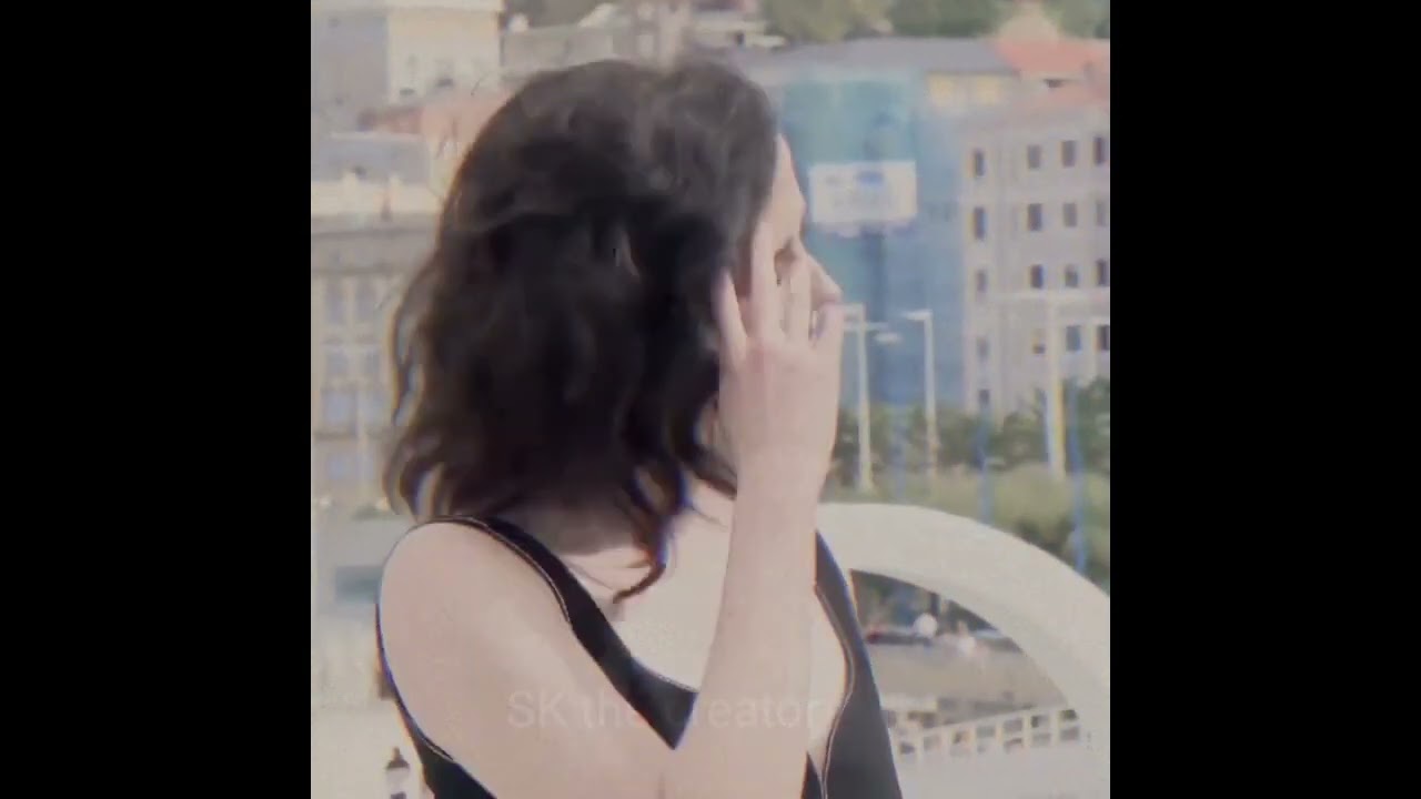 NEZ - Paro and Eva Green Status Updates