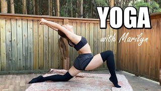 Yoga outdoor with Marilyn Monrose