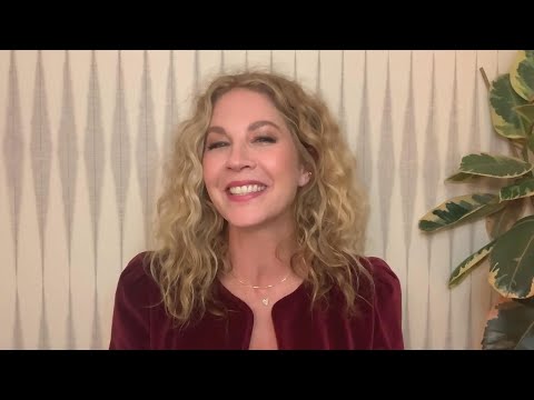 Dharma & Greg Star Jenna Elfman Reminisces On The Show 20 Years Later: "I