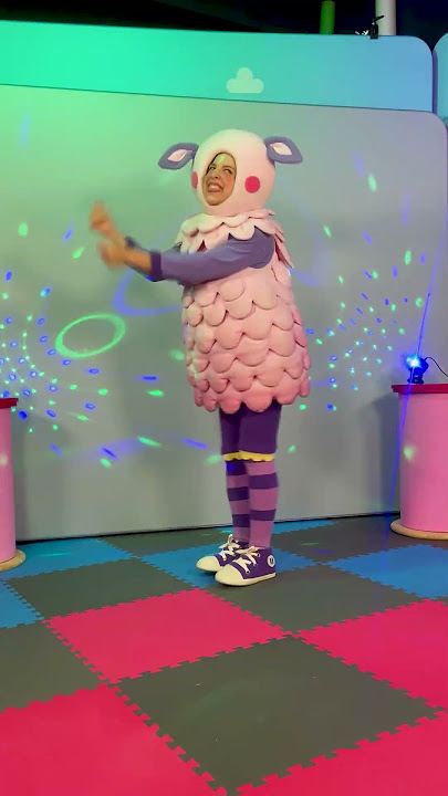 Eep's Lights | Behind the Scenes Clip | Mother Goose Club Nursery Rhymes