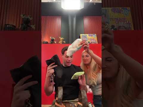 Τι περιέχει η τσάντα της Ιωάννας Τούνη