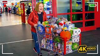 Woman Tries Leaving With a Cart Like It’s Business as Usual