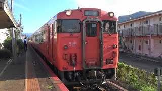 JR山口線 周防下郷駅に普通電車到着