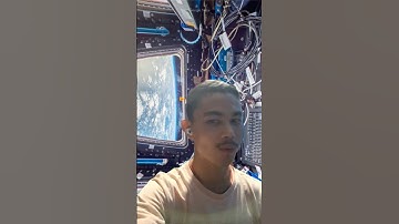 moon vs phobos (moon of mars) #shorts #moon #mars #earth #phobos #jump #cosmos #space #video