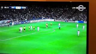 Mesut Özil Amazing Free kick Goal 2 - 2 Real Madrid Vs Borussia Dortmund