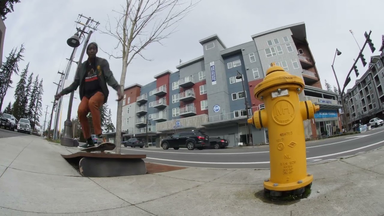 Hard flip fire hydrant