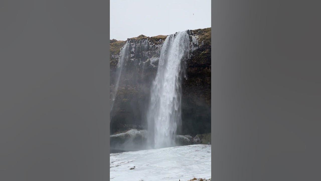 Chasing Winter Waterfalls in Iceland with TourRadar 🇮🇸❄️