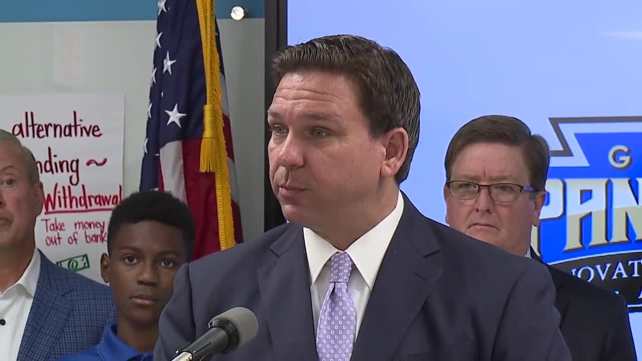 ⁣Governor DeSantis signs bill requiring financial literacy class for high school students