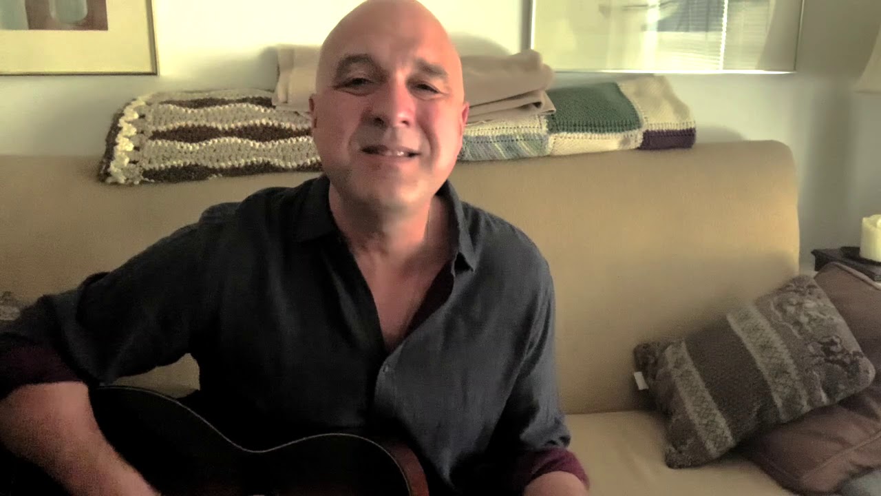 Todd Thibaud: Waterfall auf YouTube ansehen Todd Thibaud: Waterfall auf YouTube ansehen