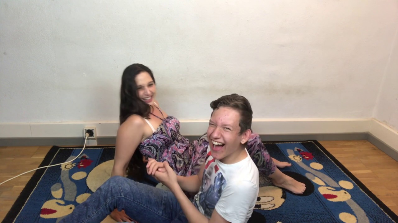 Family, just for fun! Challenge Arm Wrestling/ Kämpfen