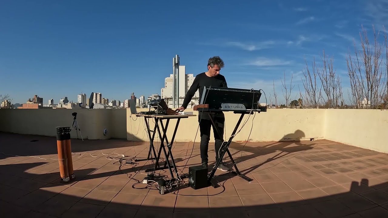 Pabellón Sintético - Farnsworth house (Live Session) Arturia MatrixBrute, Moog Mother 32, Model D