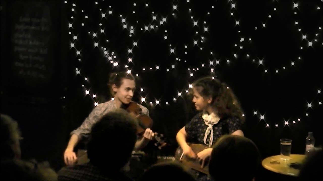 Eva Väljaots & Robbie Sherratt - Vuoma Pertin Masurkka // Floodgate Ale House