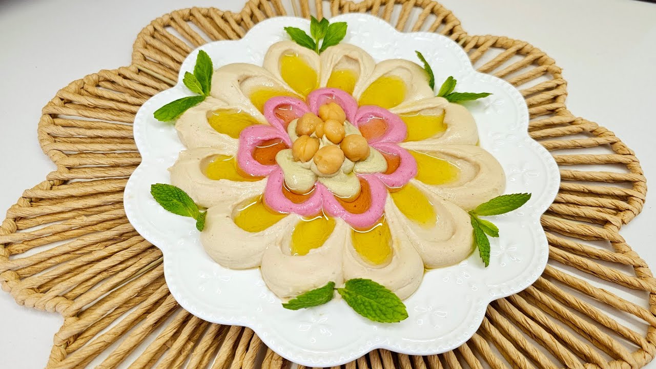 حمص بالطحينة بثلاثة أذواق 