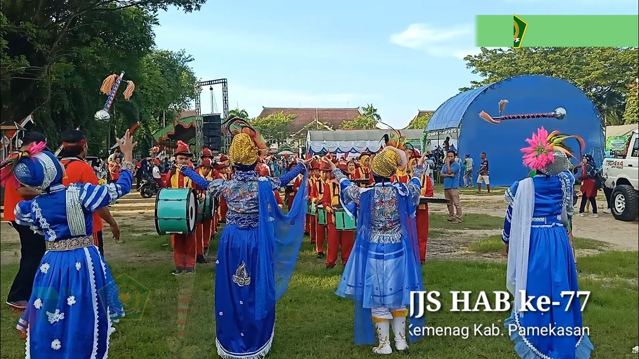 Drumband MIN 1 Pamekasan tampil Sebelum dimulainya acara JJS HAB Kemenag RI ke-77 Kab. Pamekasan