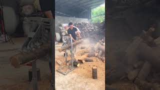 This Log Holder Replaces Traditional Sawhorses for Firewood Processing