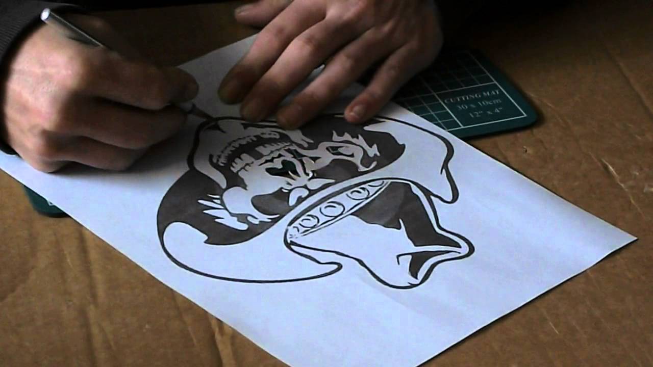 Spiksplinternieuw Airbrush tips - how to make and use airbrush stencils part 1 - YouTube BK-48