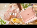 hello 2022 🌿💕 new year, new ipad (unboxing & accessories), all-nighter at airport, floofy bread 🍞