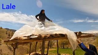 Making a mountain hut by Iranian nomadic women: powerful women: life in Iran