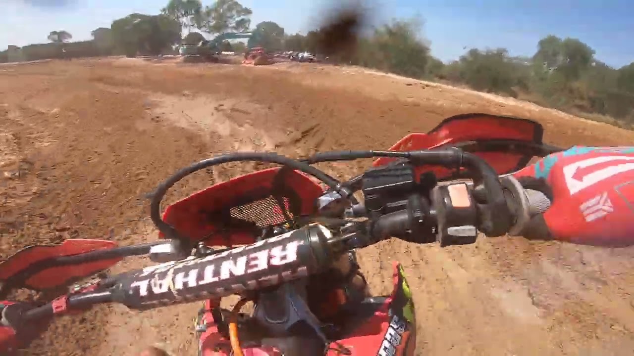 เอ็นดูโร่มือใหม่ 🤙🏽🤙🏽 #อิสานโมโตแล่นด์ #ไลลาเนื้อสด #ปอเจริญมอเตอร์