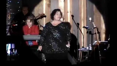 Etta James Sunday Kind Of Love performed by Dee De...
