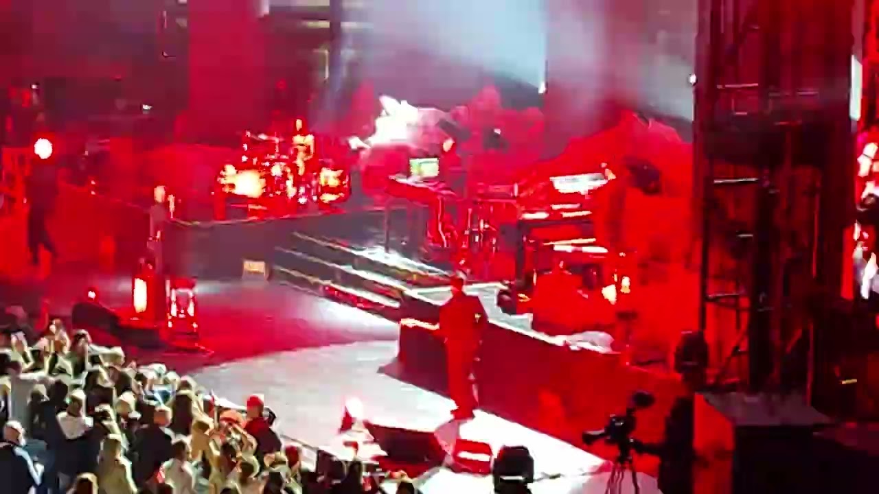 Negramaro mentre tutto scorre. arena di Verona 2023