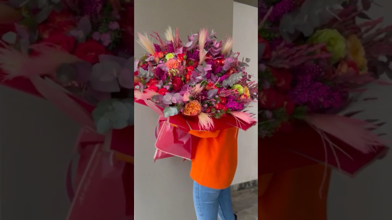 INSANE Floral Beauty! 💐🔥 The Most Stunning Bouquet Ever! 