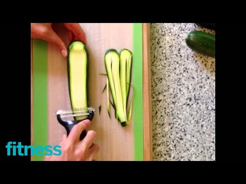 How To Make Zucchini Noodles-11-08-2015