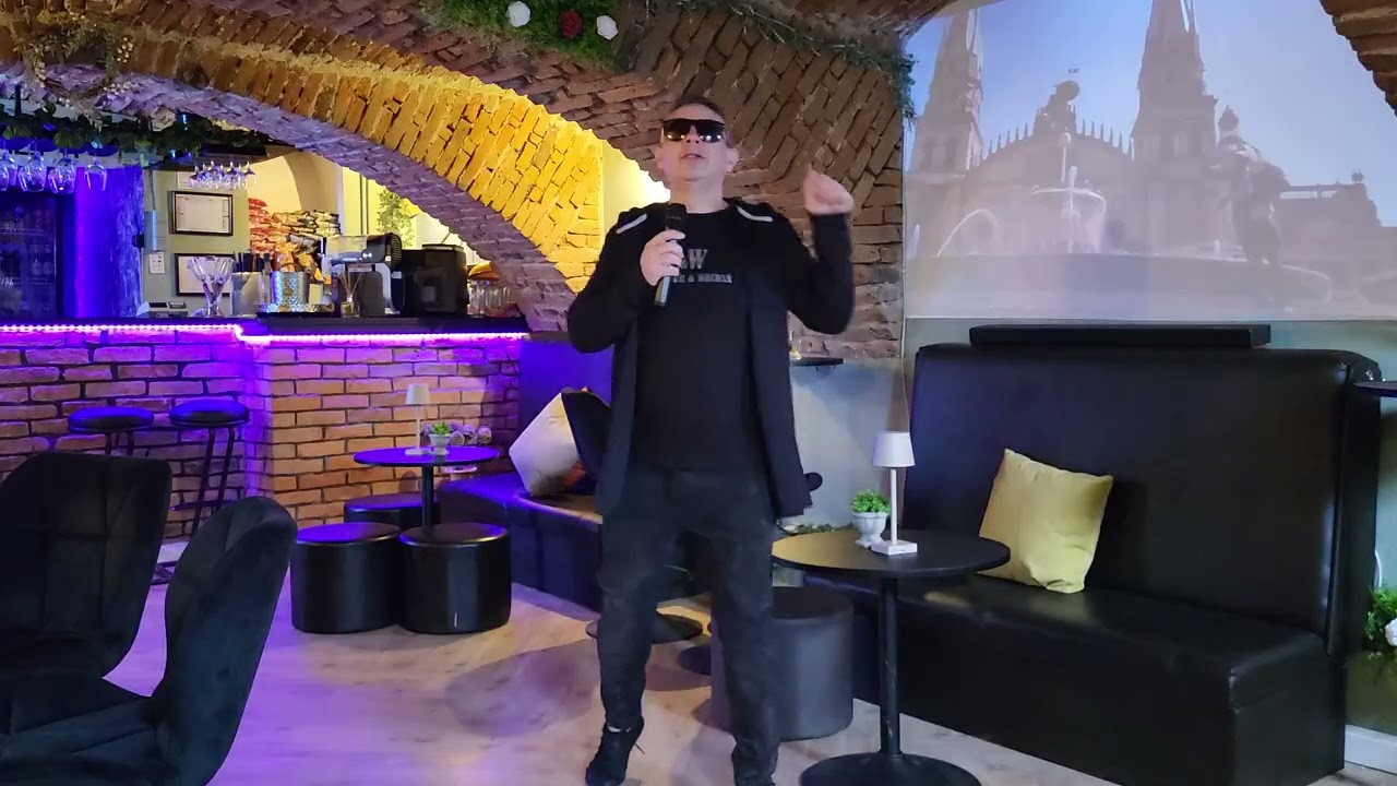 László I . Attila - Áldás szálljon